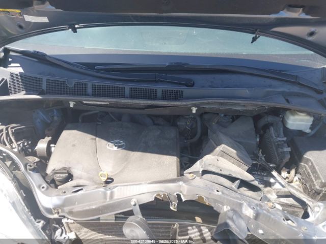 5TDDZ3DC4HS178239 Toyota Sienna Xle 7 Passenger