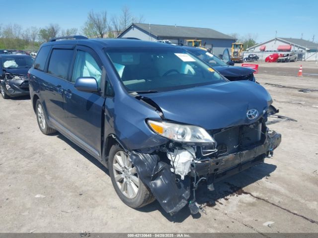 5TDDZ3DC4HS178239 Toyota Sienna Xle 7 Passenger