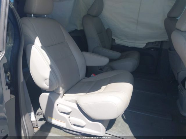 5TDDZ3DC4HS178239 Toyota Sienna Xle 7 Passenger