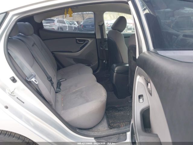 5NPDH4AE4EH487726 Hyundai ELANTRA SE