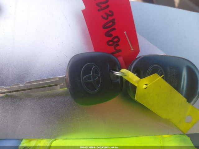 5TDBY5G16GS134869 Toyota Sequoia Sr5