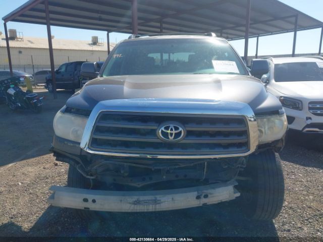 5TDBY5G16GS134869 Toyota Sequoia Sr5