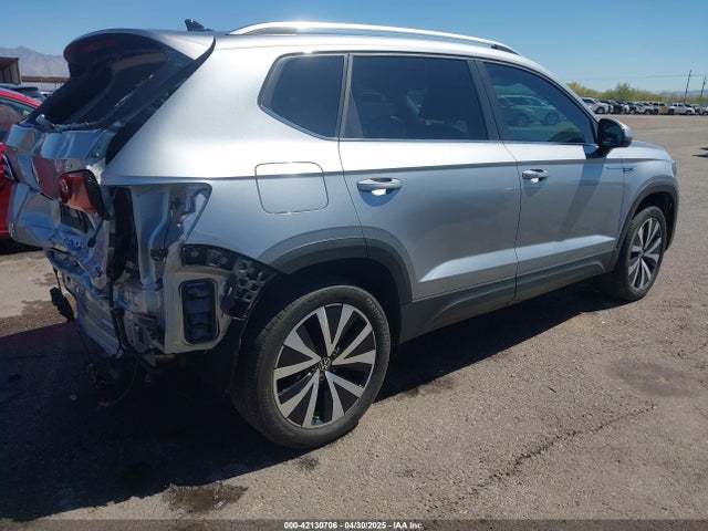 3VVWX7B25NM052100 Volkswagen Taos 1.5t Se