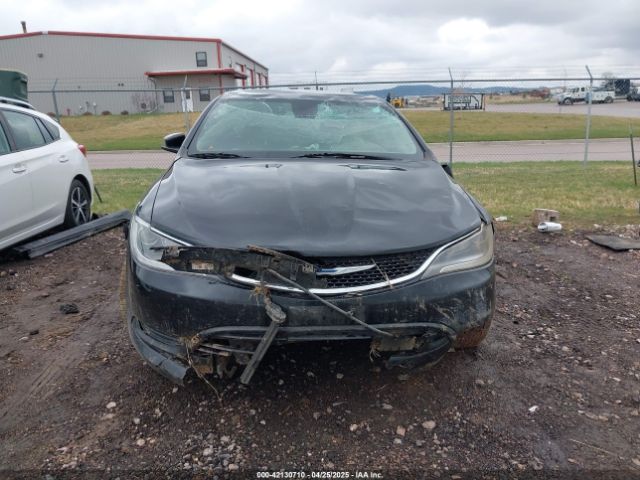 1C3CCCFBXGN186095 Chrysler 2016