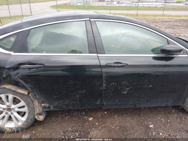 1C3CCCFBXGN186095 Chrysler 2016
