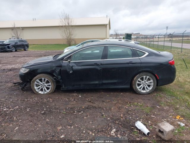 1C3CCCFBXGN186095 Chrysler 2016