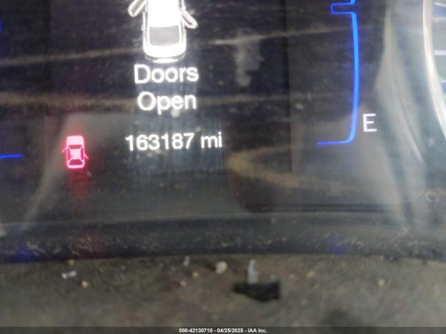1C3CCCFBXGN186095 Chrysler 2016