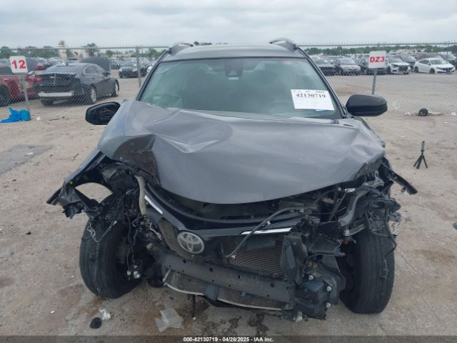 JTMZFREV2HJ109886 Toyota RAV4 LE