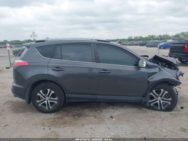 JTMZFREV2HJ109886 Toyota RAV4 LE