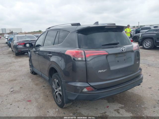 JTMZFREV2HJ109886 Toyota RAV4 LE