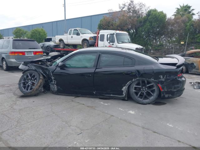 2C3CDXBG6KH681711 Dodge Charger Sxt Rwd