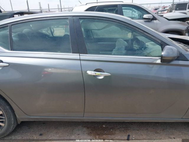 1N4BL4DV3PN317528 Nissan Altima Sv Fwd