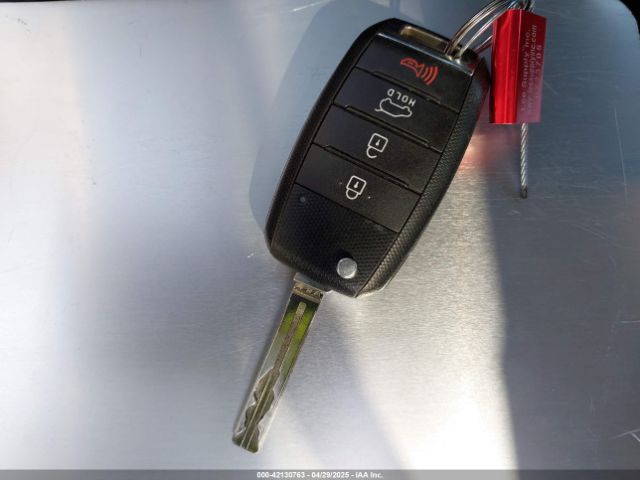 KNDPBCAC0E7624849 KIA Sportage Lx
