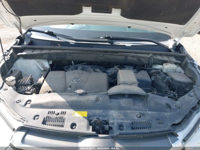 5TDJZRFH9KS917580 Toyota Highlander Xle