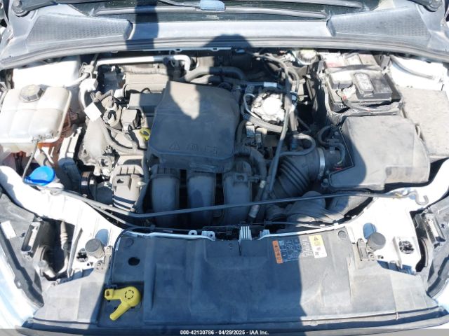 1FADP3K29GL383870 Ford FOCUS SE