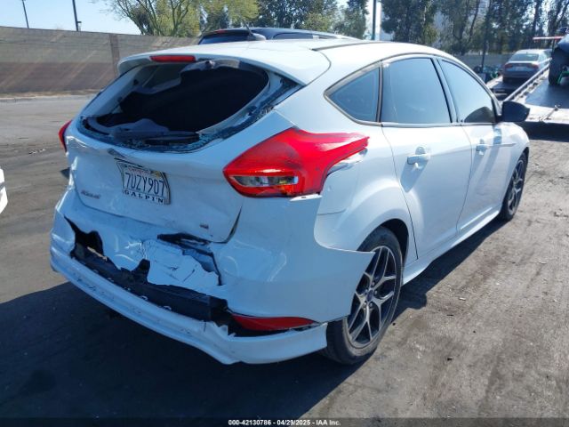 1FADP3K29GL383870 Ford FOCUS SE