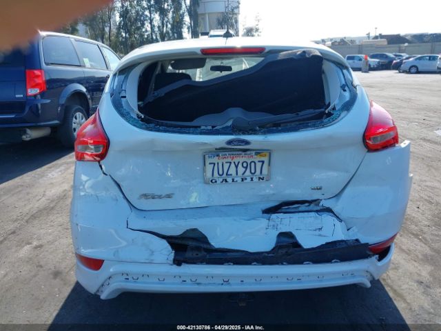 1FADP3K29GL383870 Ford FOCUS SE