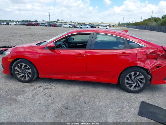 Honda CIVIC EX 2018 2HGFC2F77JH517540 Image 15