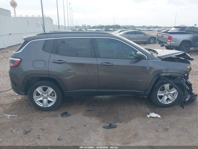 3C4NJCBB5NT149470 Jeep Compass Latitude Fwd