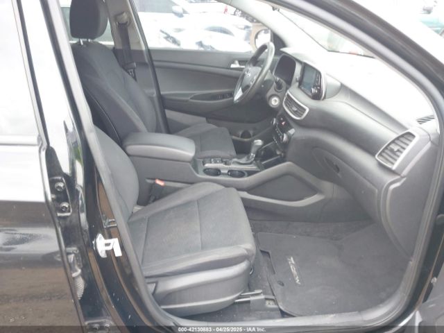 KM8J23A47KU938134 Hyundai TUCSON SE