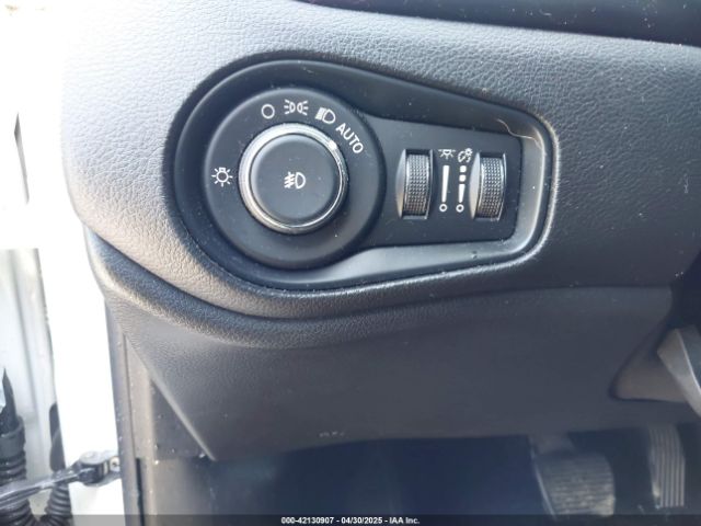ZACNJABB5KPJ73689 Jeep Renegade Latitude Fwd
