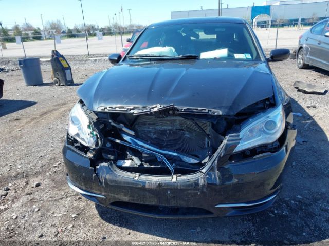 1C3CCBBG7EN105885 Chrysler 200 Touring