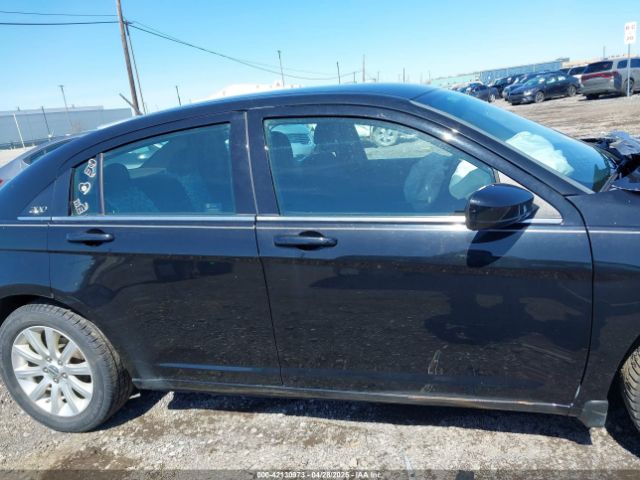 1C3CCBBG7EN105885 Chrysler 200 Touring