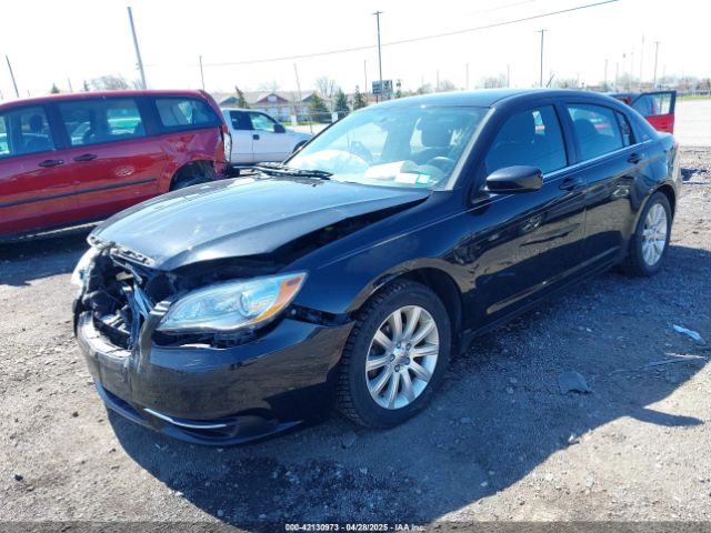 1C3CCBBG7EN105885 Chrysler 200 Touring