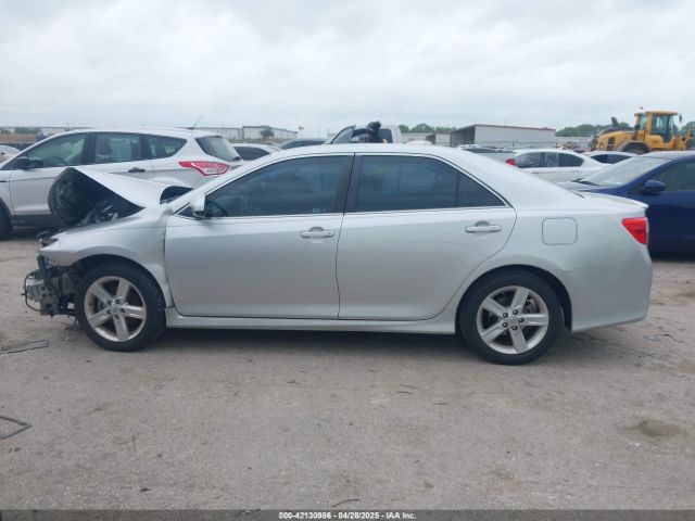 4T1BF1FKXEU769056 Toyota CAMRY SE