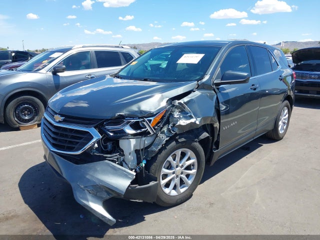 3GNAXJEV3JL327420 Chevrolet EQUINOX LT