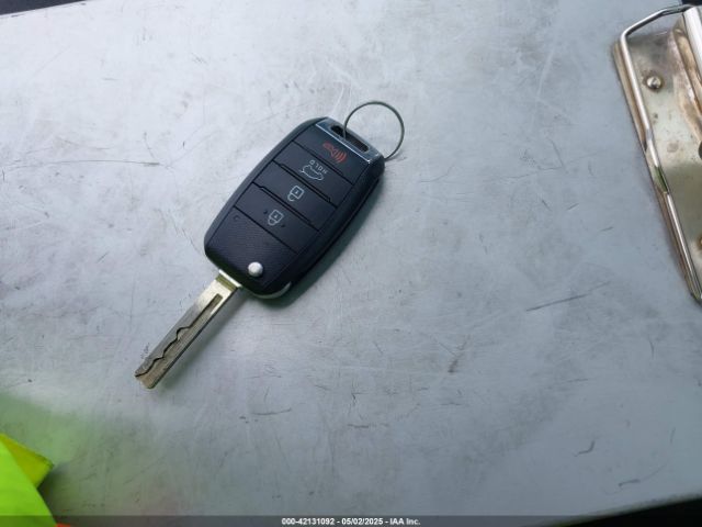5XYPG4A34KG538689 KIA Sorento 2.4l Lx