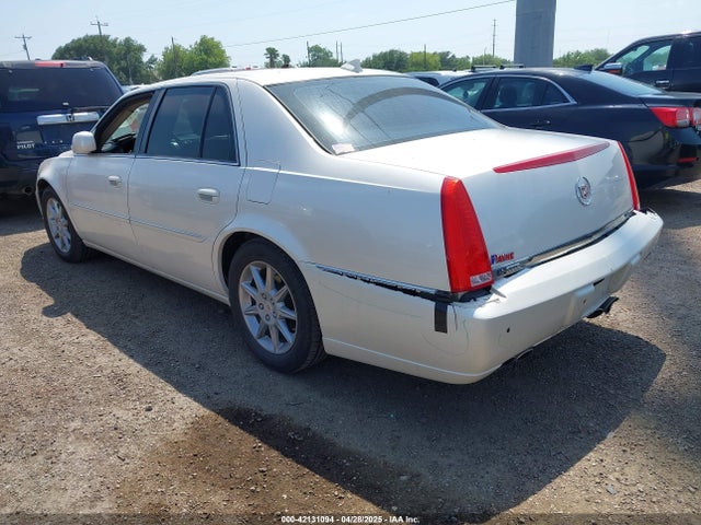 2010 CADILLAC DTS 1G6KD5EY8AU120652 Photo 2