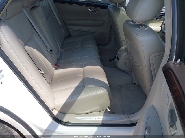2010 CADILLAC DTS 1G6KD5EY8AU120652 Photo 7
