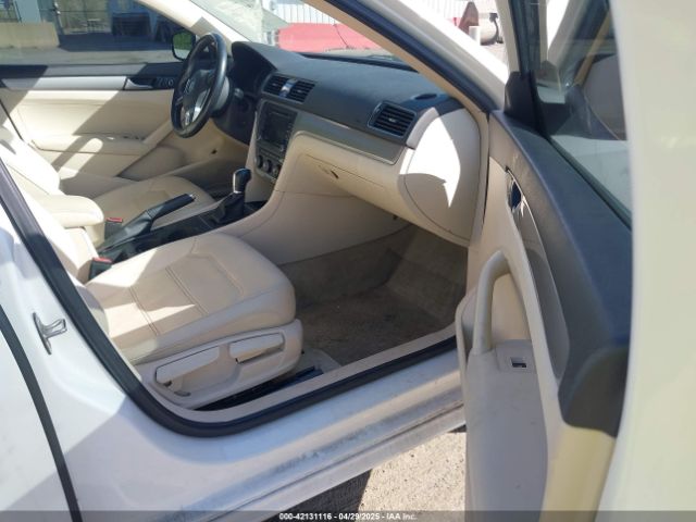 1VWAT7A38FC116029 Volkswagen Passat 1.8t Limited Edition