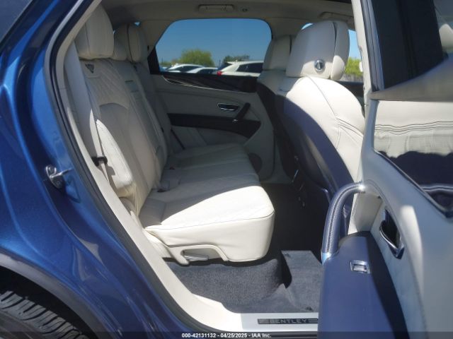 2019 BENTLEY BENTAYGA SJAAM2ZVXKC026160 Photo 7