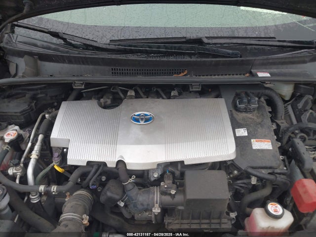 JTDKAMFU6M3140081 Toyota Prius L Eco