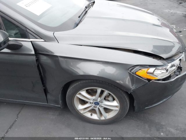 3FA6P0HDXJR187445 Ford FUSION SE