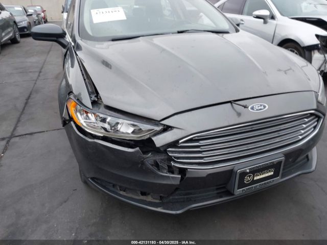 3FA6P0HDXJR187445 Ford FUSION SE