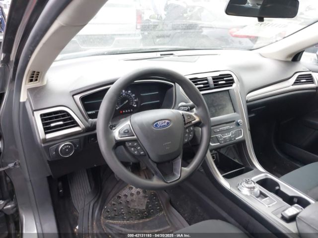 3FA6P0HDXJR187445 Ford FUSION SE