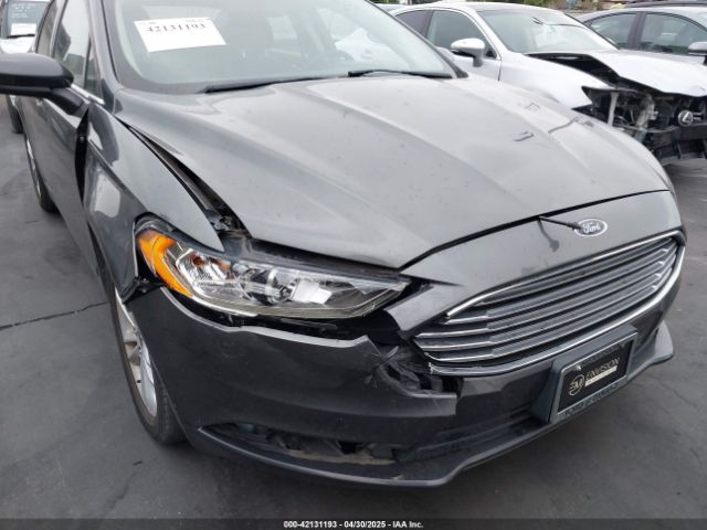 3FA6P0HDXJR187445 Ford FUSION SE