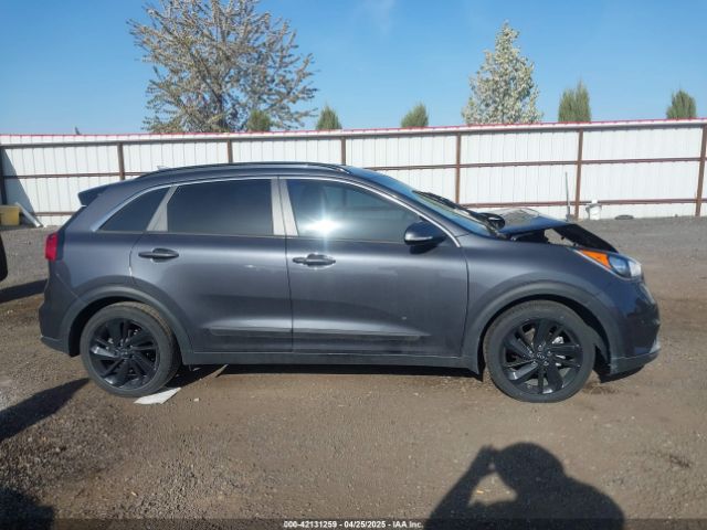 KNDCC3LC4J5145574 KIA NIRO EX
