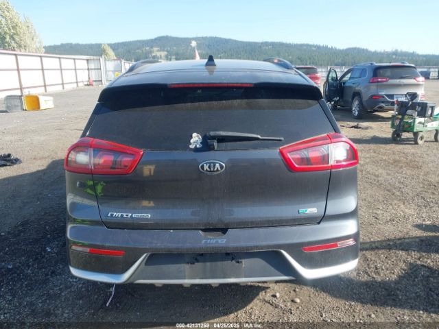 KNDCC3LC4J5145574 KIA NIRO EX