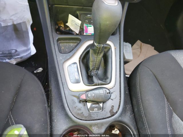 1C4PJLAB7GW351637 Jeep Cherokee Sport