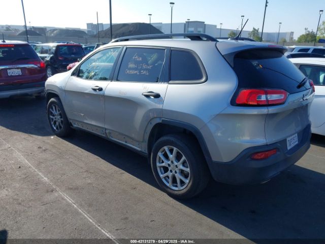 1C4PJLAB7GW351637 Jeep Cherokee Sport