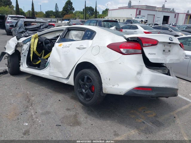 KIA mpi nu 2018 3KPFL4A74JE248006 Image 3