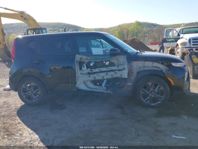 KNDJ33AU5L7037460 KIA SOUL EX