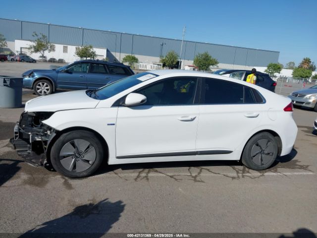 KMHC75LC3LU235853 Hyundai Ioniq Hybrid Se
