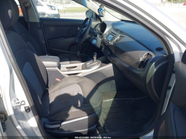 KNDPB3ACXF7791978 KIA Sportage Lx
