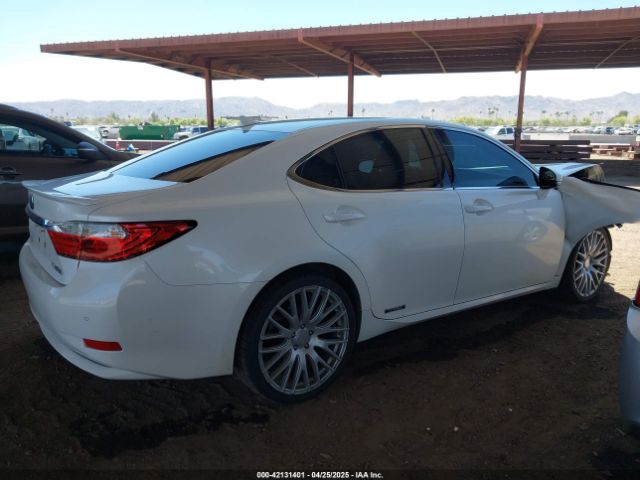 JTHBW1GG1E2076577 Lexus ES 300H