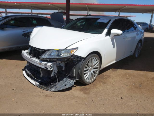 JTHBW1GG1E2076577 Lexus ES 300H